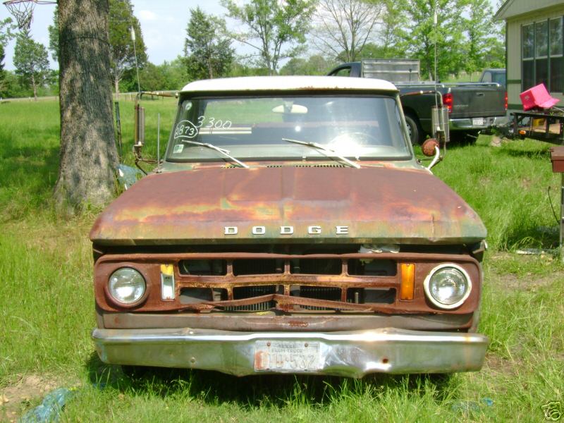 1969_Dodge_D100_Pickton